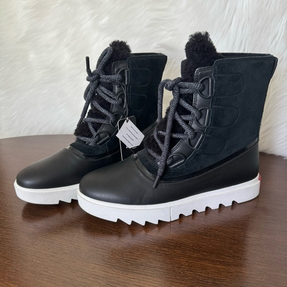 Sorel Joan of Arctic Next Lite Shearling Trimmed Suede Boots Size 9 - Picture 13 of 16